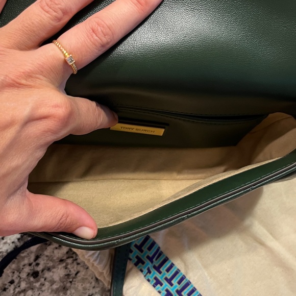 Tory Birch Purse - barely used - Picture 5 of 6